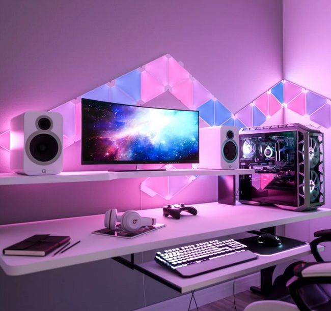 pink romantic wall decoration gaming room